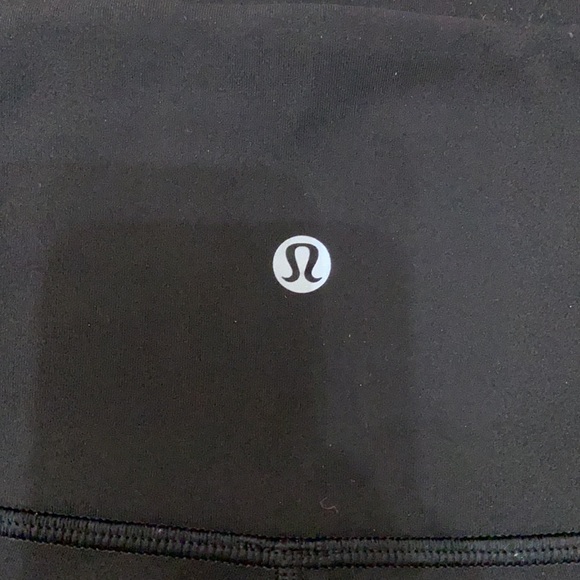 Size 6 floral full length lulu leggings - Picture 2 of 2